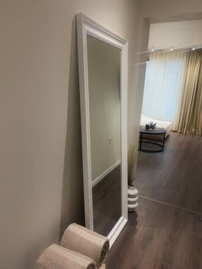 New Luxury Furnished Apartment - Beach, Varna Center & Fast Wi-Fi Luaran gambar