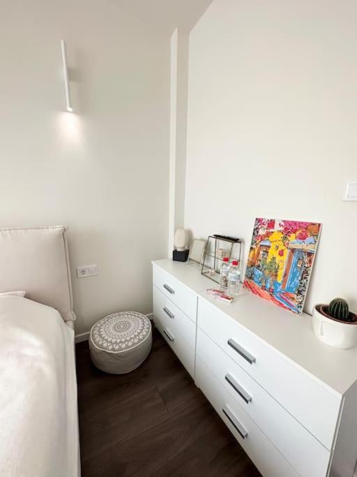 New Luxury Furnished Apartment - Beach, Varna Center & Fast Wi-Fi Luaran gambar
